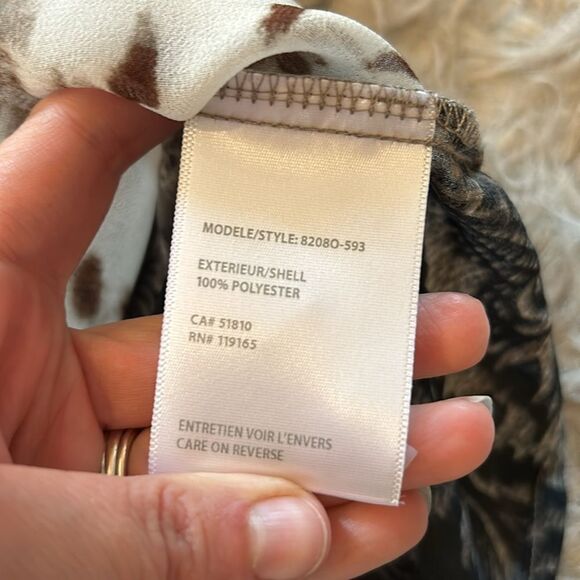 NWOT Tribal polyester cheetah print,‎ white, black and brown ruffled blouse - Picture 4 of 5